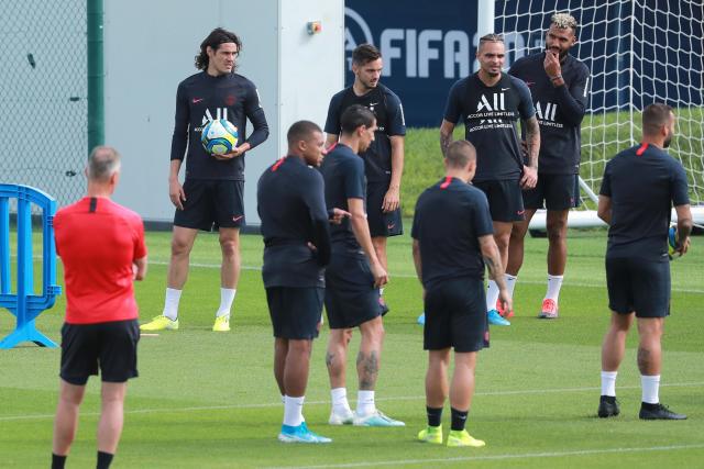 西媒：皇马球探抱怨500欧月薪太低